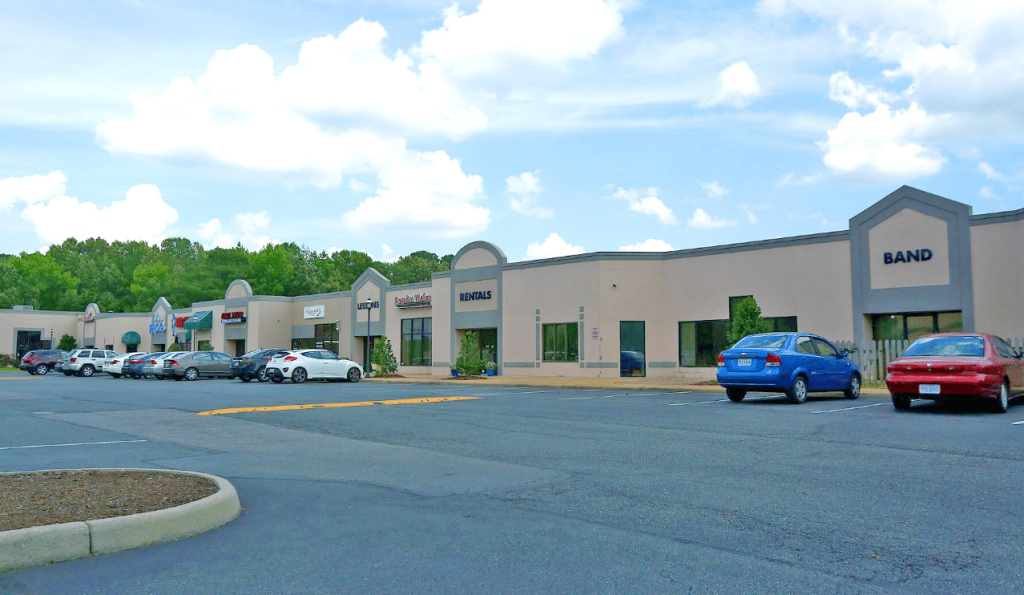 Cedar Lakes Shopping Center