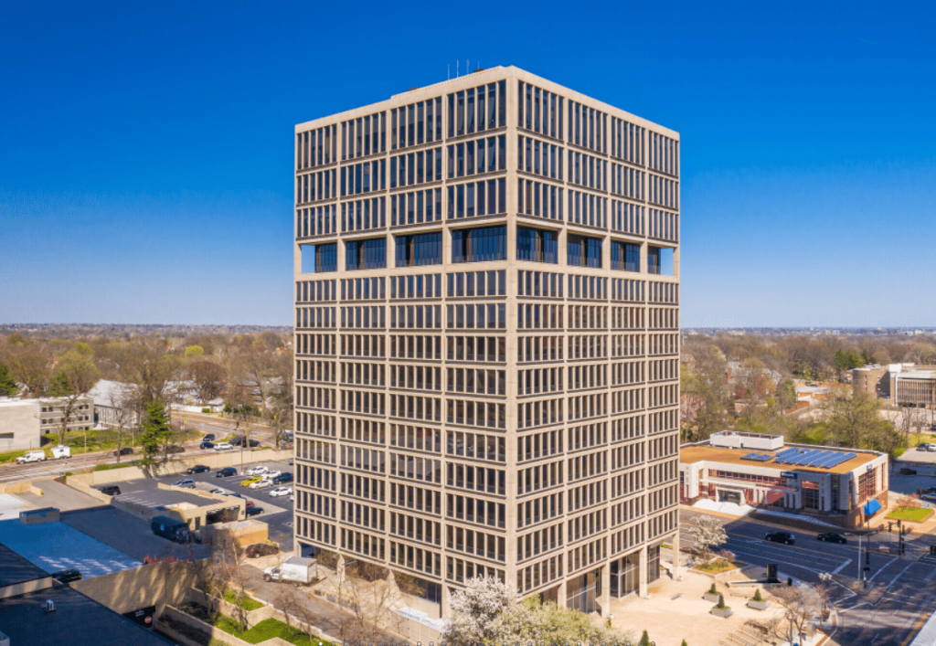 Pierre Laclede Center Lingerfelt