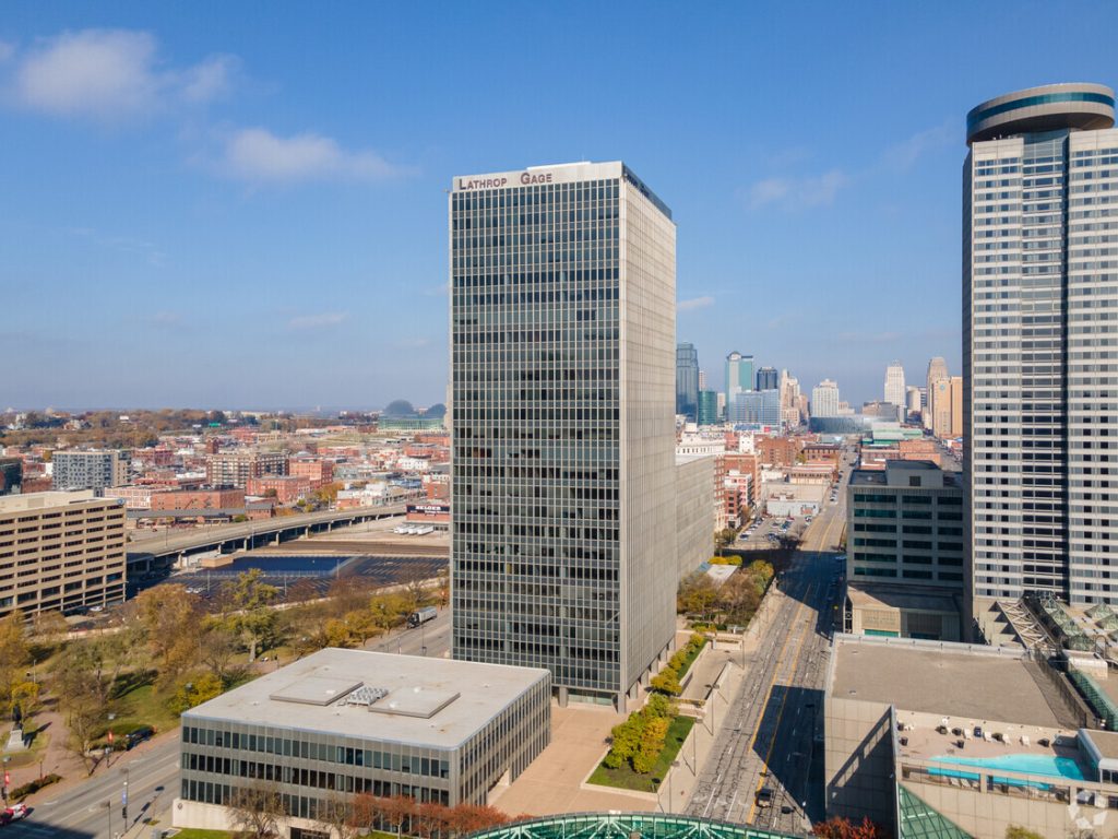 2345 Grand